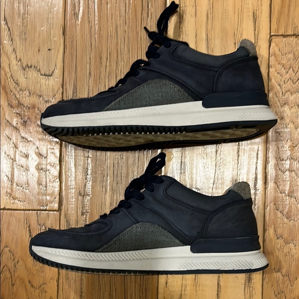 Everlane Navy and Gray Sneakers